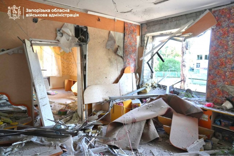 Russia hits Zaporizhzhia with 7 aerial bombs in 90 mins: Strike on kindergarten reported