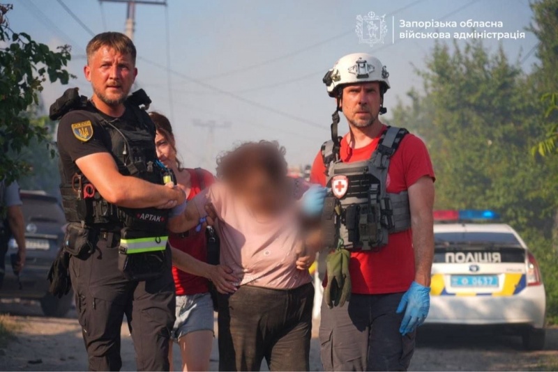 Russia hits Zaporizhzhia with 7 aerial bombs in 90 mins: Strike on kindergarten reported