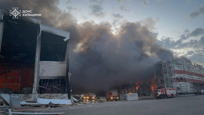 Russian strike destroys major logistics hub near Kyiv