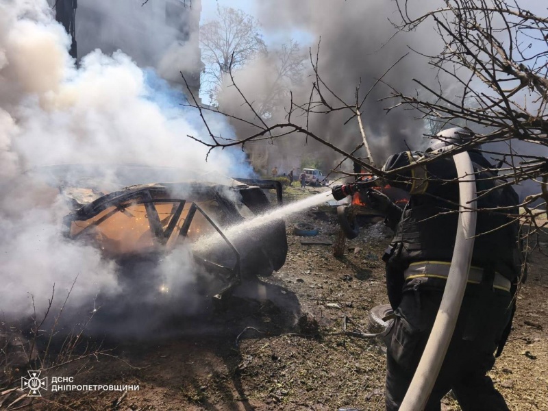 Russia hits Pavlohrad with guided bomb for first time, killing two