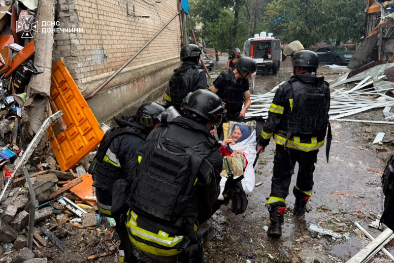 Russia launches third massive attack on Ukraine's Sloviansk in 24 hours, injuring 16 people