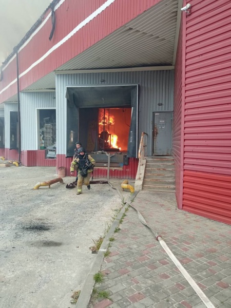 Russia hits Kharkiv publishing house depot twice, destroying millions of books