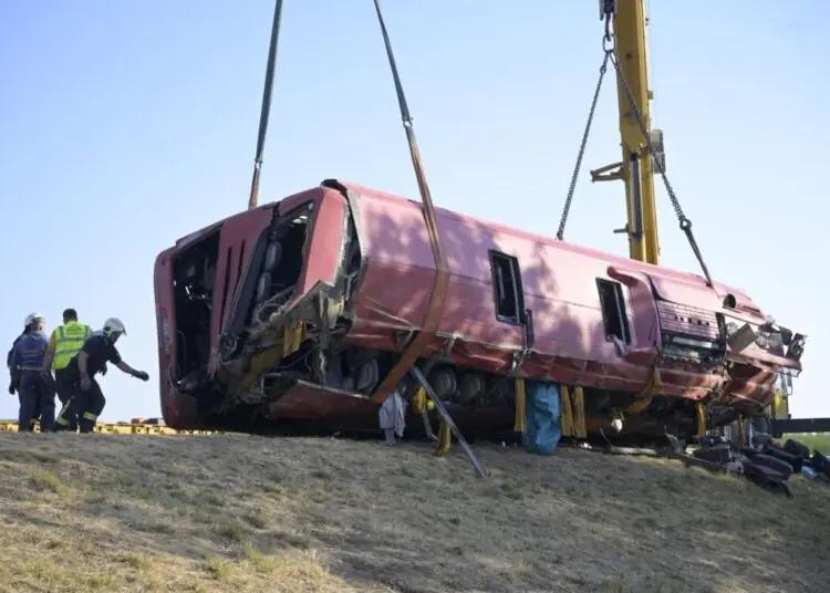 В Венгрии перевернулся польский туристический автобус: 12 погибших, десятки пострадавших