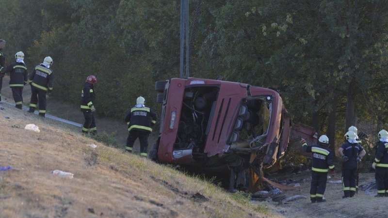 В Венгрии перевернулся польский туристический автобус: 12 погибших, десятки пострадавших