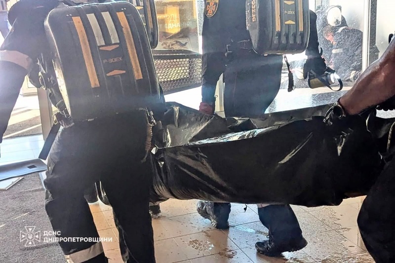 Six killed, over 100 injured: Details emerge of Russia's strike on mall in Zelenskyy's hometown