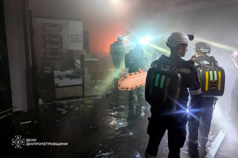 Six killed, over 100 injured: Details emerge of Russia's strike on mall in Zelenskyy's hometown