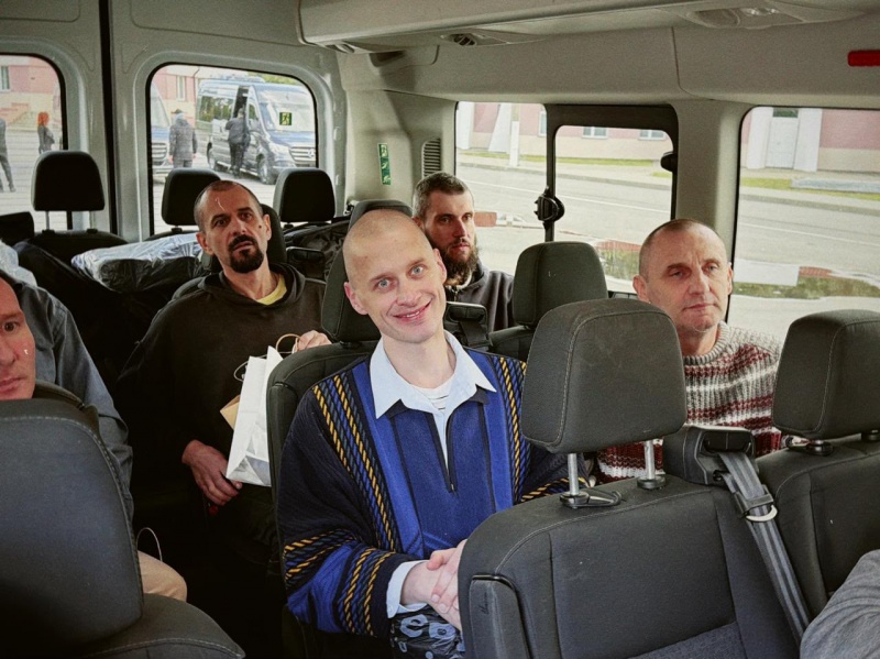 Ukraine brings home 10 soldiers missing in action through Belarus
