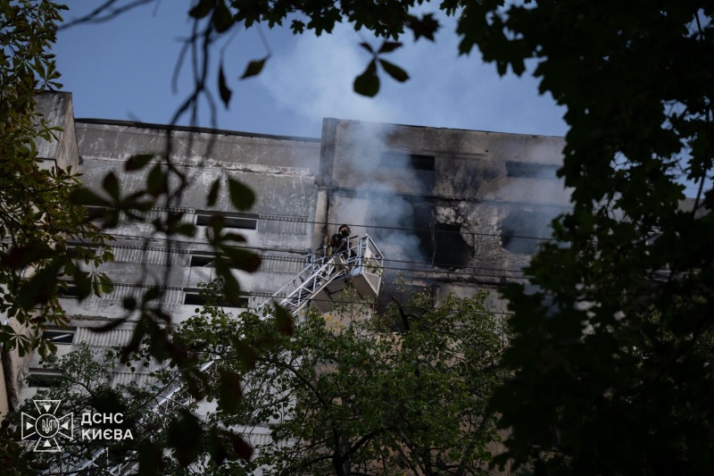 Three people injured in Russian strike on Kyiv high-rise: Footage of aftermath