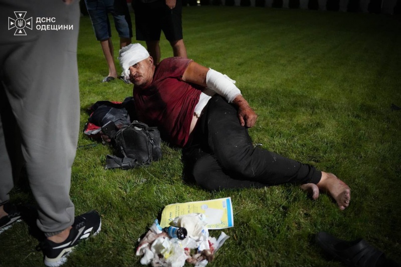 Russia targets Odesa supply infrastructure, leaving two wounded