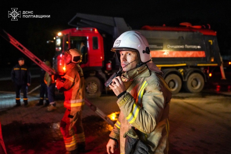 Russia struck Poltava: Fire engulfs large warehouse