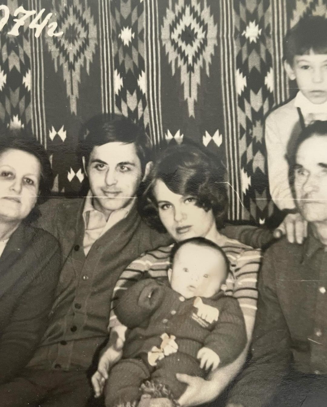 Пономарьов зворушив сумними словами про свою маму і показав її у молодості