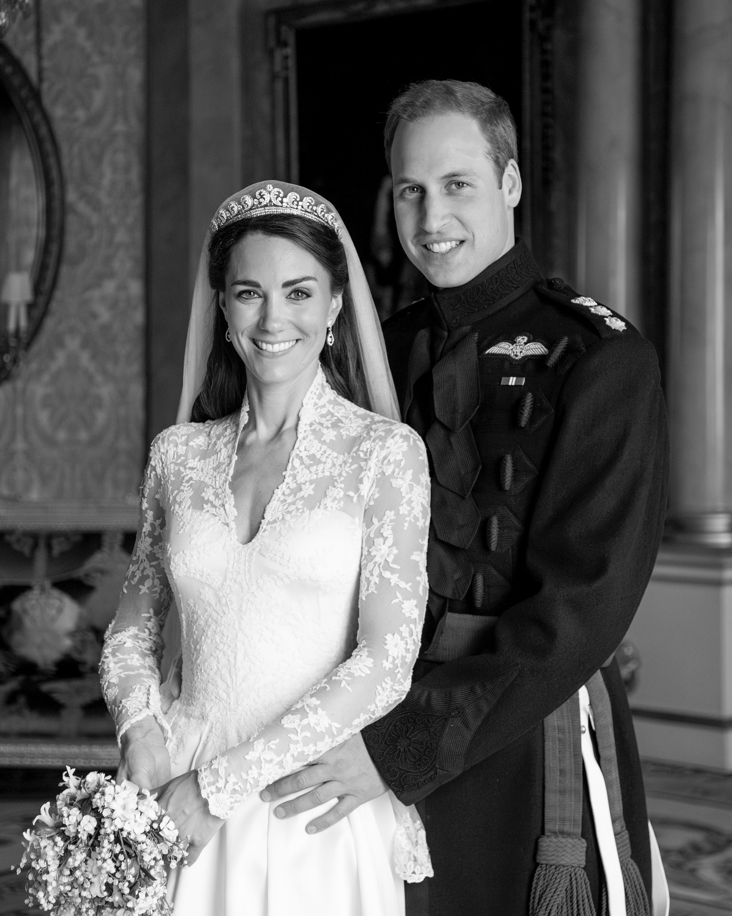 Кейт Міддлтон і принц Вільям здивували весільним портретом: привід серйозний