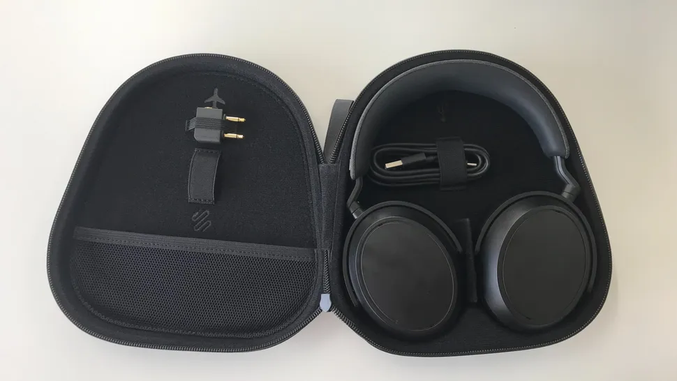 Що AirPods Max 2 можуть запозичити в інших навушників: 4 корисні функції