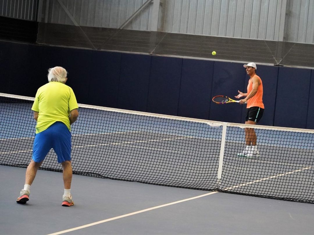 97-летний украинский теннисист-рекордсмен сыграл с Рафаэлем Надалем