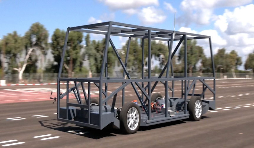 Сам доставляє вантажі: в Ізраїлі створили автономний шатл на електротязі