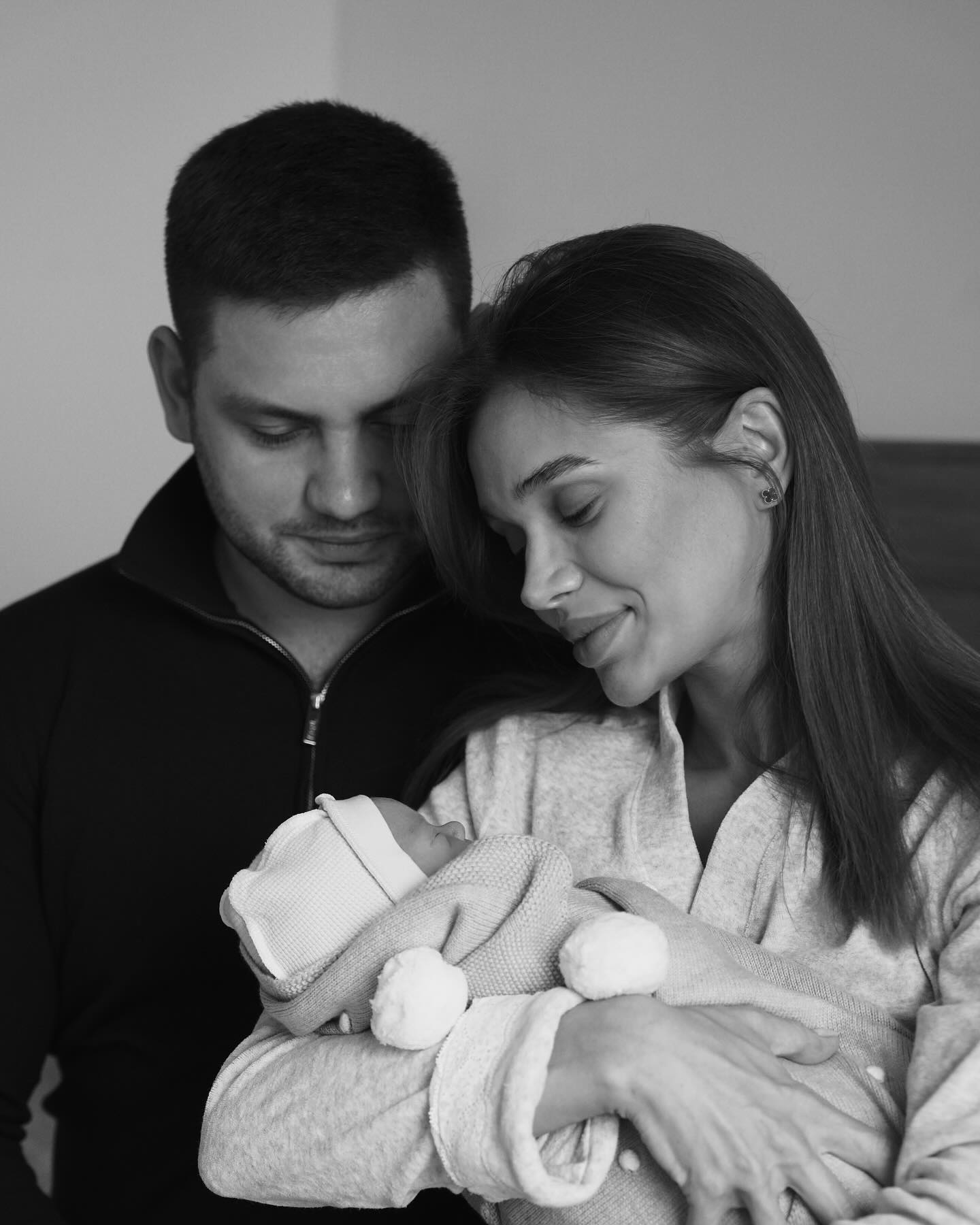 Звездный бэби-бум 2023: у Ivan NAVI родился первенец, а Тарабарова стала многодетной мамой