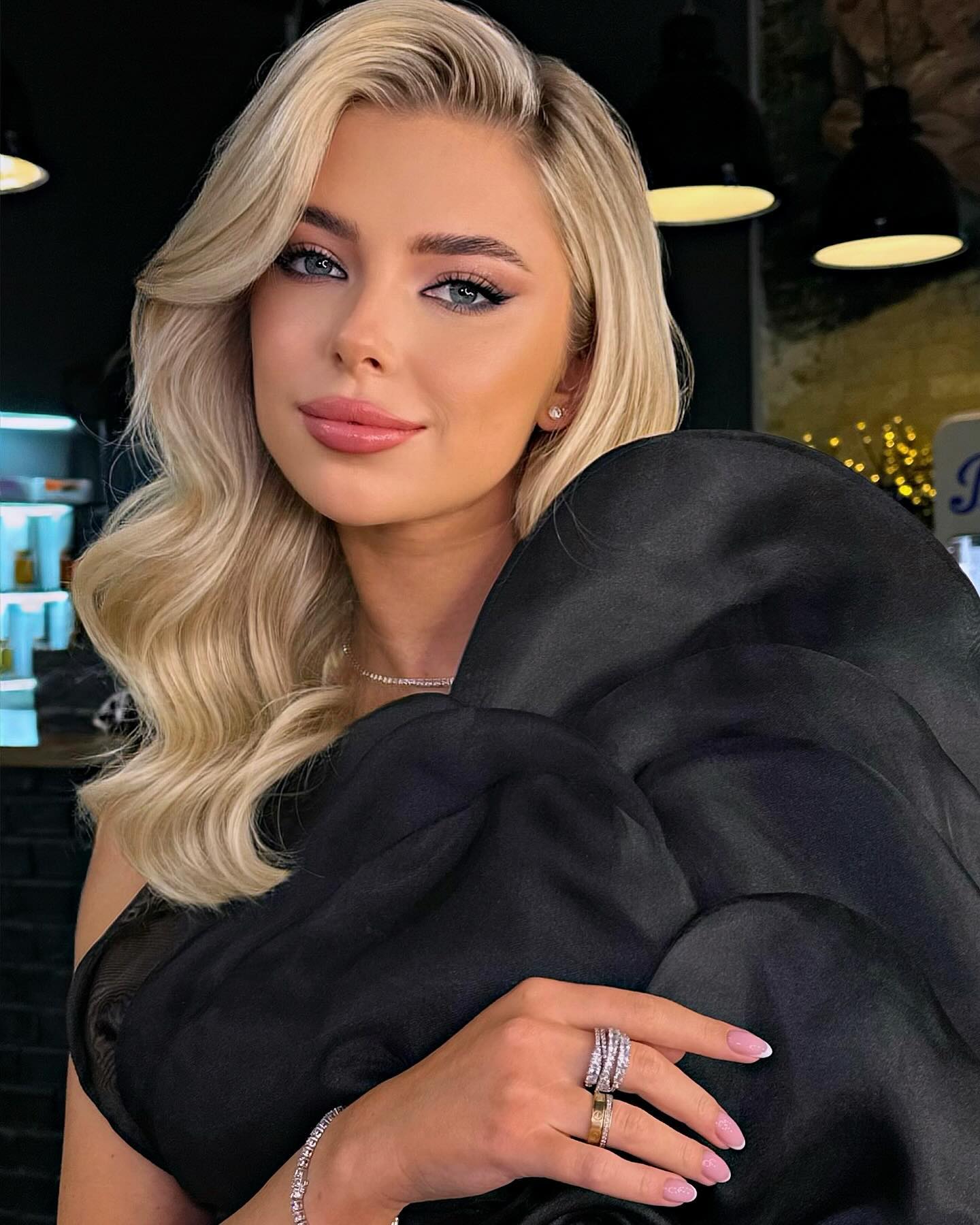 Топ-5 найкрасивіших дружин футболістів збірної України