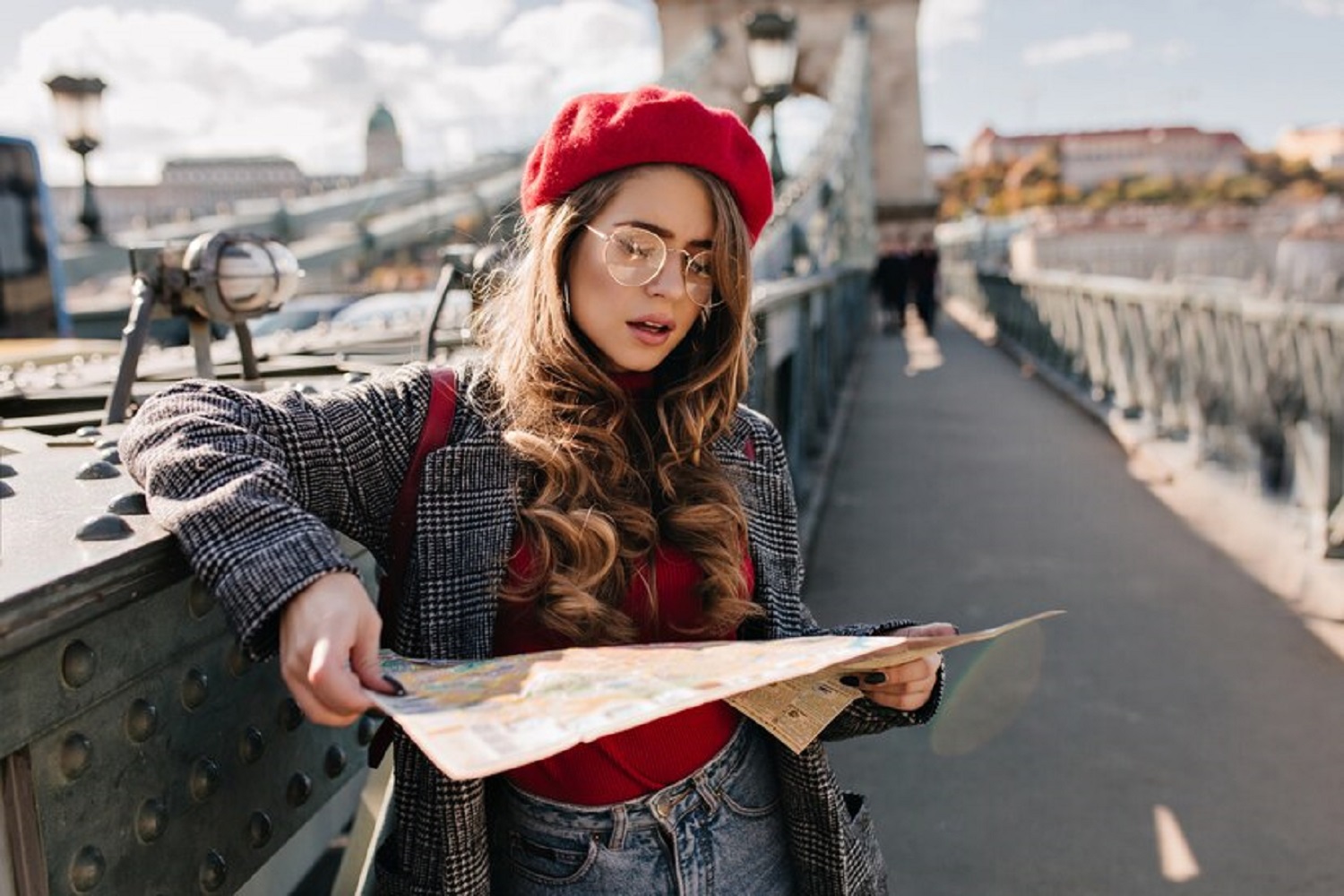 9 порад, які допоможуть жінкам безпечно подорожувати наодинці