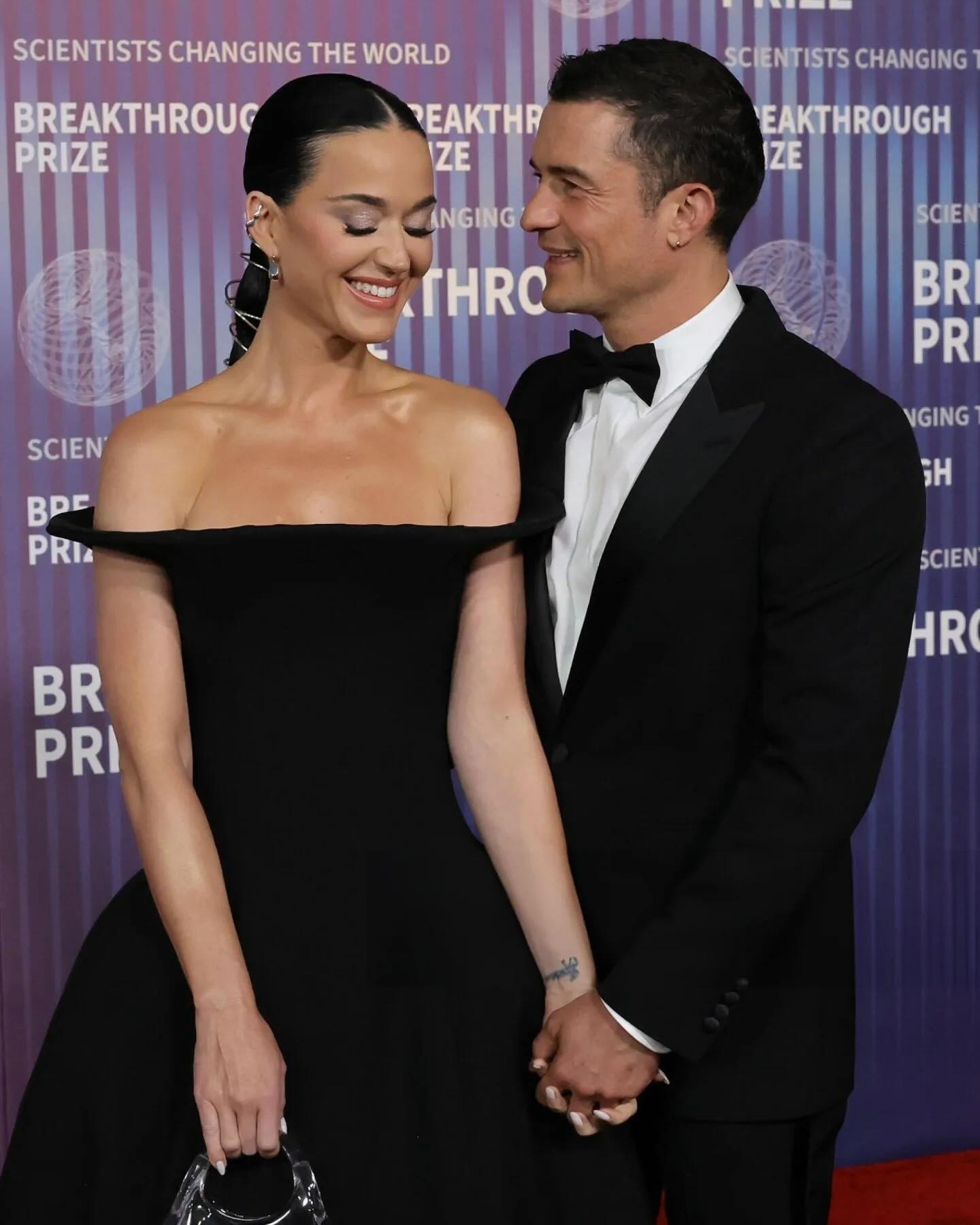 Орландо Блум и Кэти Перри покорили красную дорожку романтическими образами (фото)