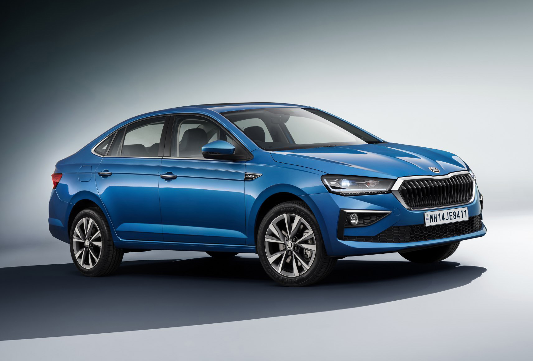 Ждем в Украине: показан бюджетный седан Skoda Slavia за 13,5 тысячи долларов для развивающихся стран