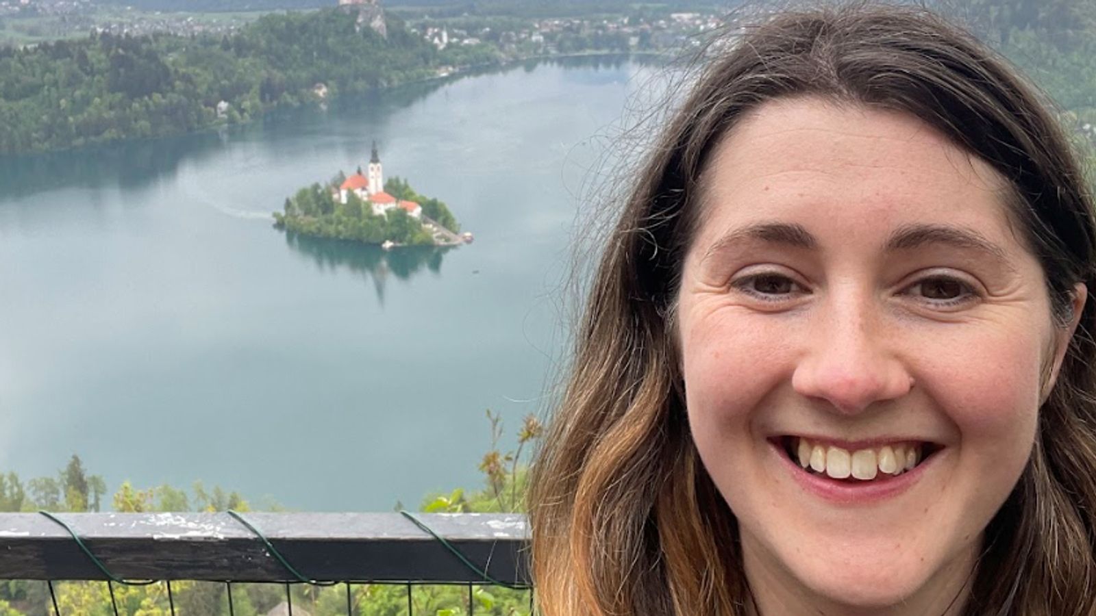 Четыре женщины поедут в Антарктиду считать пингвинов и продавать сувениры