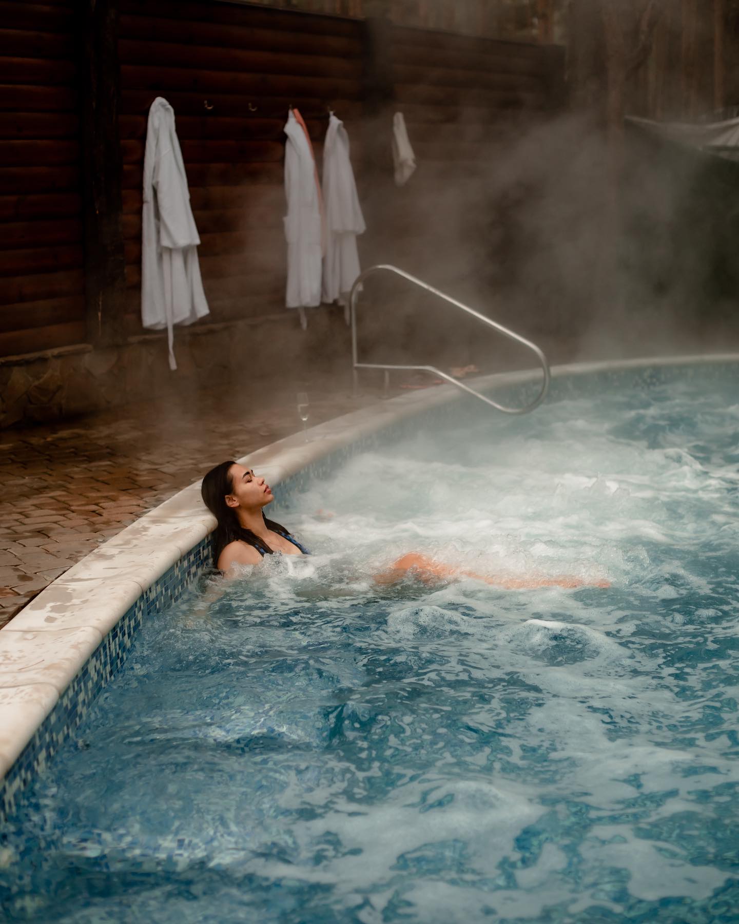 10 заміських будинків і комплексів для відпочинку під Києвом: скільки коштує оренда та як дістатися