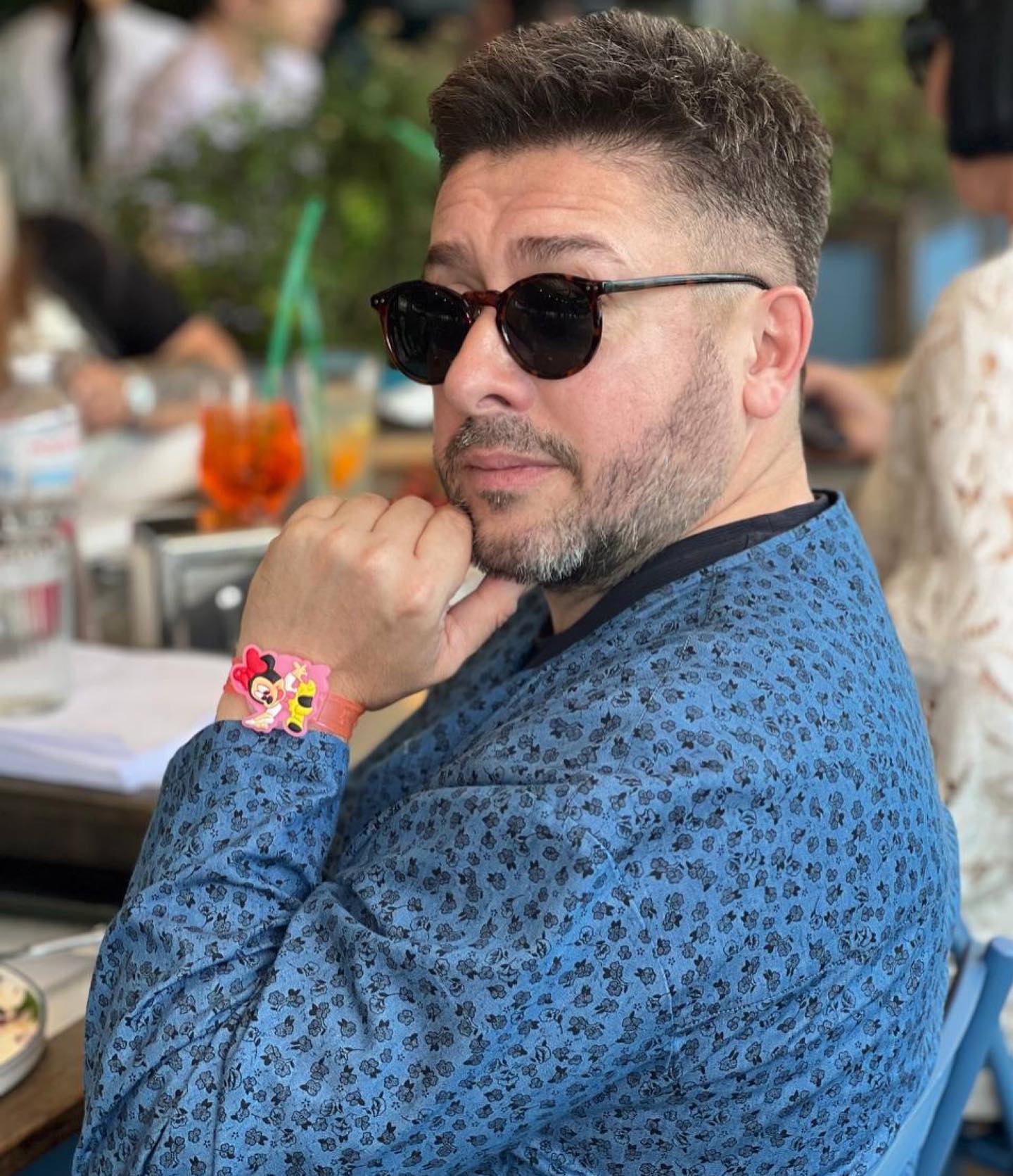 Известный телеведущий объяснил, для чего хранит российский паспорт: &quot;Нужен мне&quot;