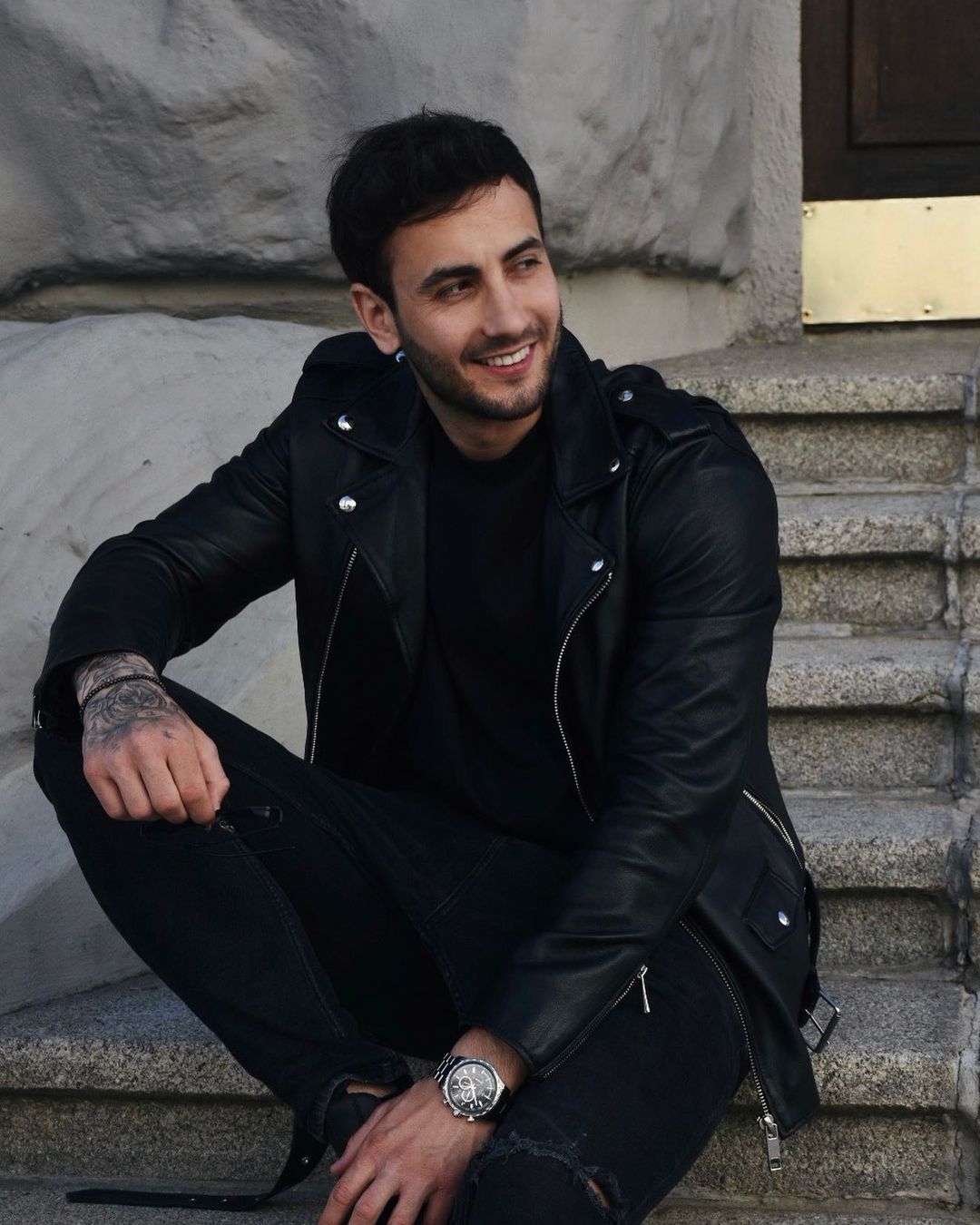 Участник "Холостячки" жестко ответил хейтерам: "не буду оправдываться"