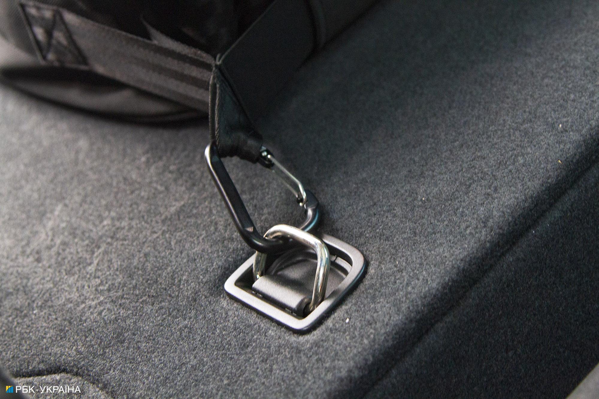 Вагон эмоций: тест-драйв электрического кросс-универсала Porsche Taycan Cross Turismo