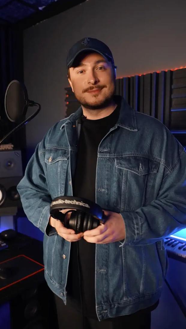 Никита Киселев презентовал особый проект, первые герои которого - влюбленные военные. Эксклюзивные подробности