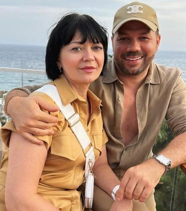 Андре Тан зворушив зізнанням про маму і показав її на рідкісному фото