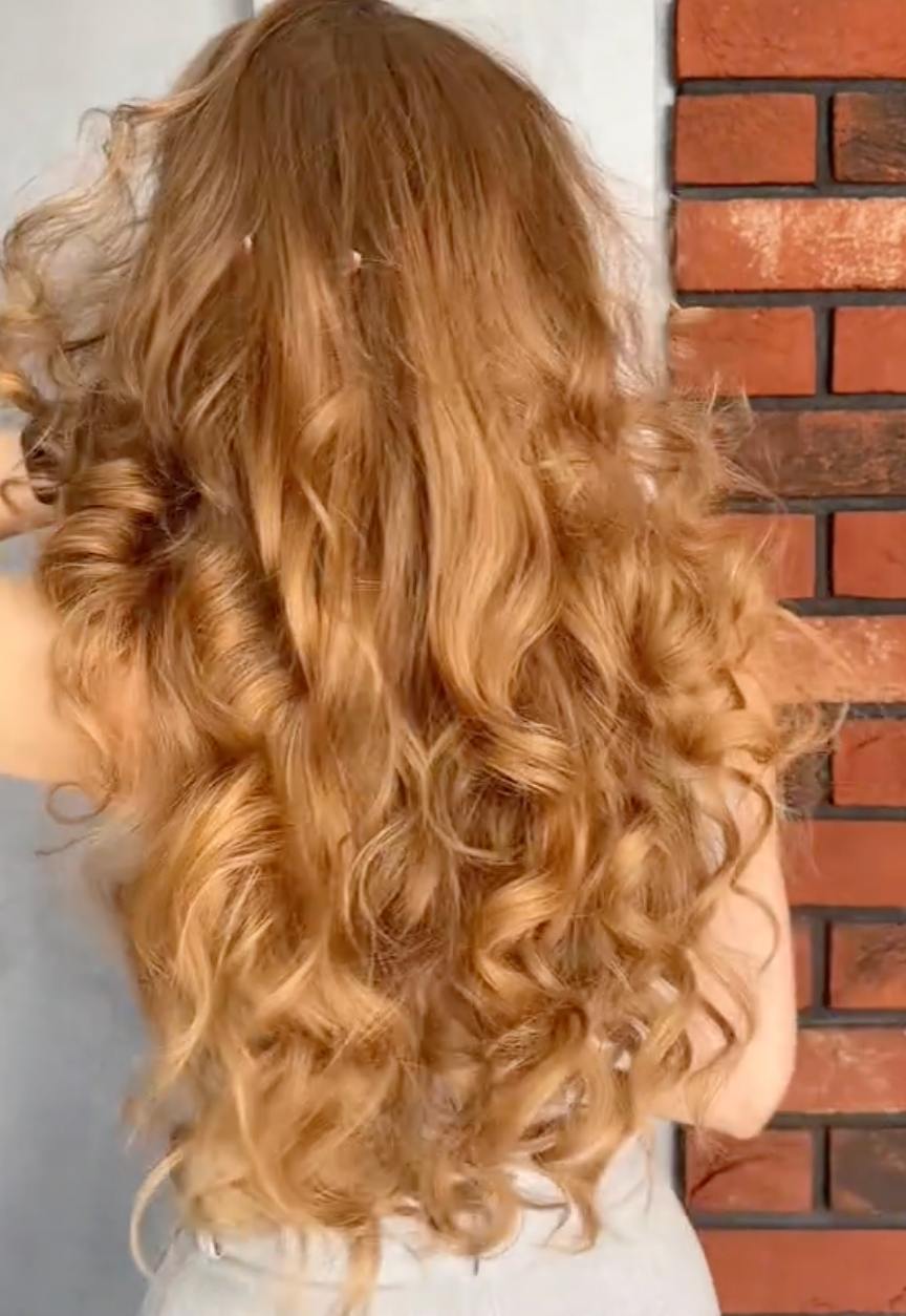 Як накрутити волосся без муки та стайлерів: 4 варіанти, які зможе повторити кожна