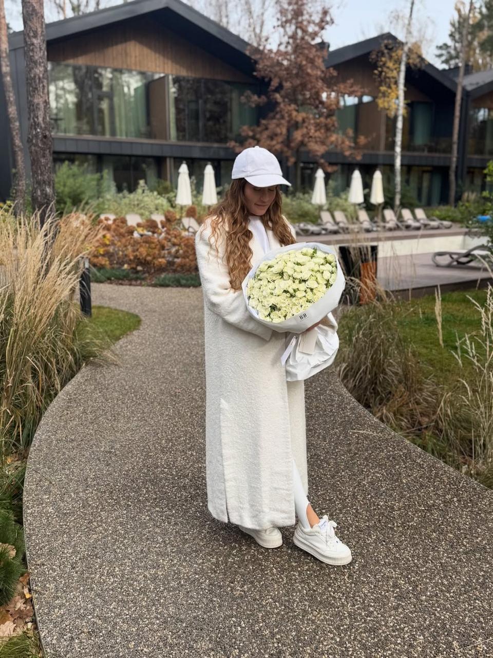 Білий - тренд 2026 року: ось як Наталка Денисенко носить наймодніший колір навіть взимку