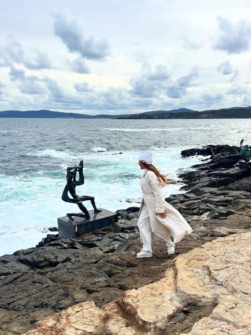 Білий - тренд 2026 року: ось як Наталка Денисенко носить наймодніший колір навіть взимку