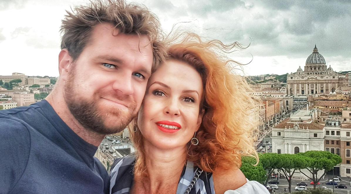 Настоящие лав-стори: звезды ТВ растрогали словами о любимых женщинах