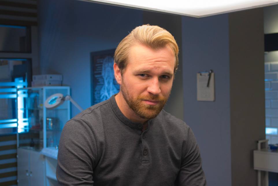 Как за 5 лет изменились Цымбалюк, Гришина и другие звезды сериала &quot;Розтин покаже&quot;: поразительные фото