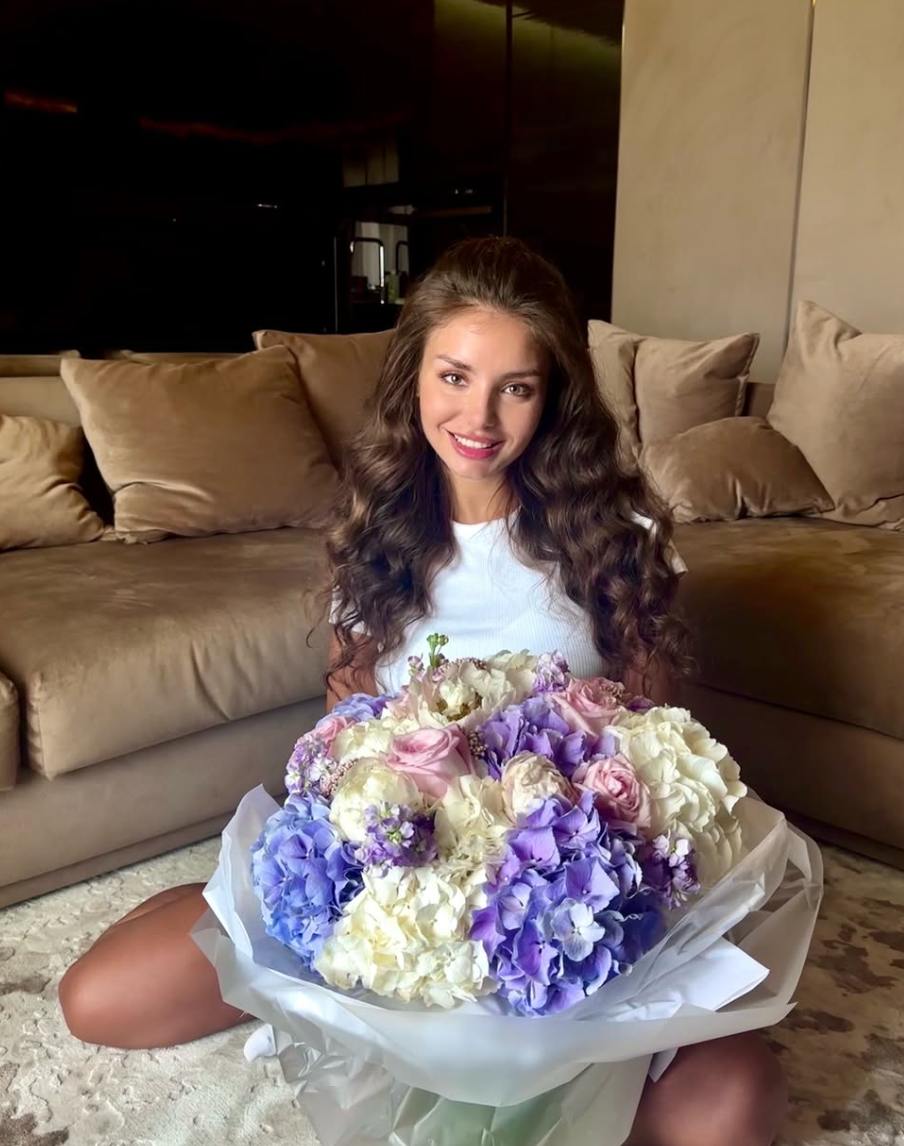 &quot;Очень рада, что открыла это для себя&quot;: Катя Файн поделилась секретами безупречной внешности