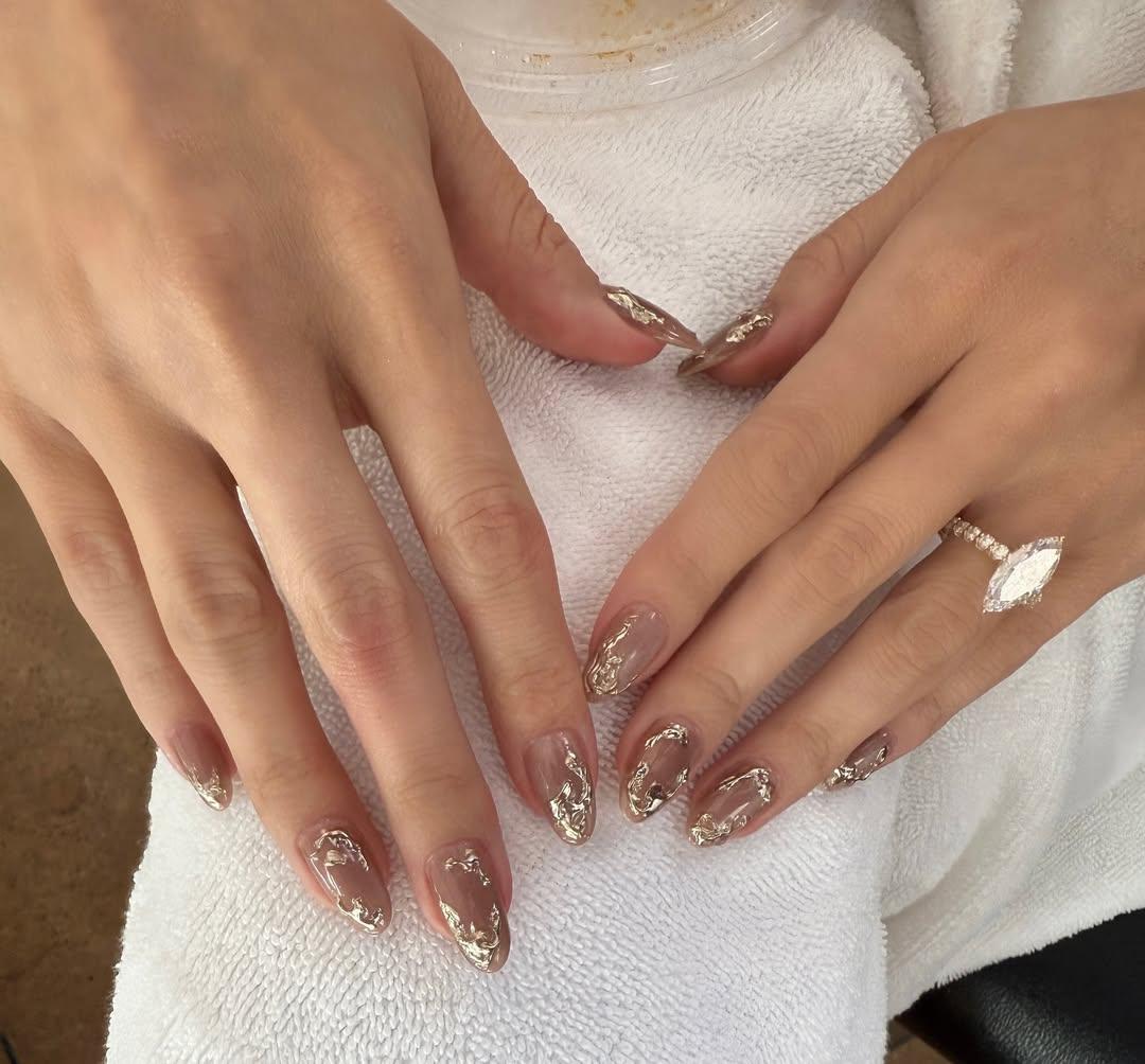 Манікюр Селени Гомес: три дизайни, з якими кожна стане зіркою