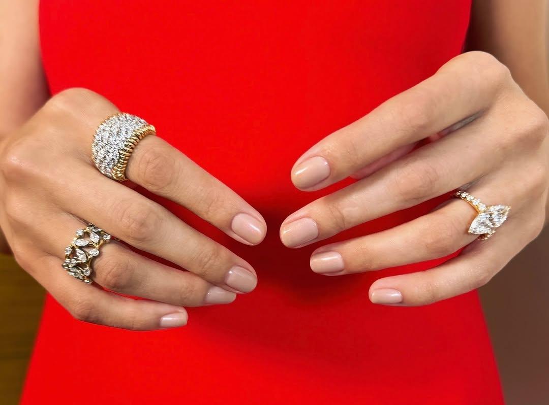 Манікюр Селени Гомес: три дизайни, з якими кожна стане зіркою