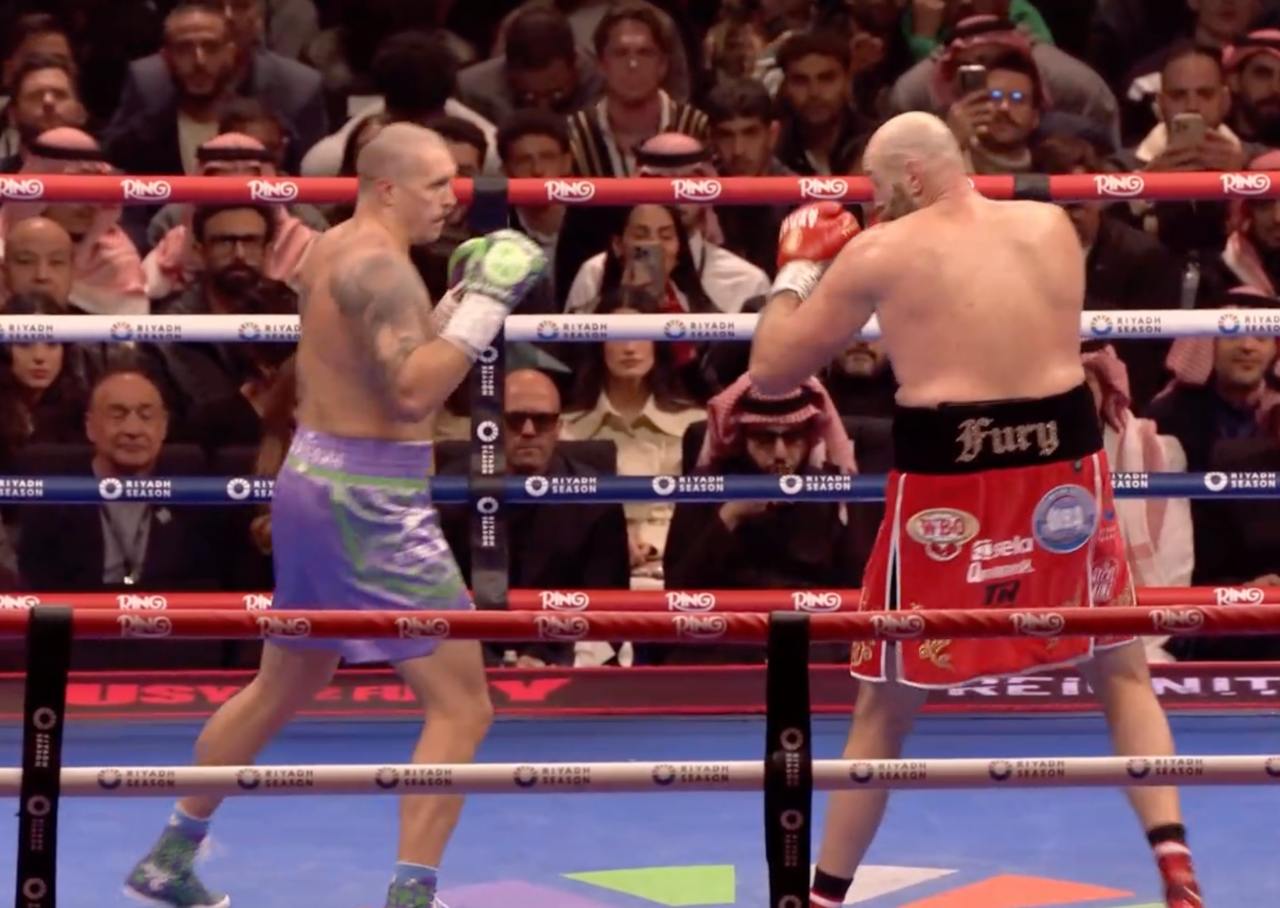 Стейтем та його красуня-дружина &quot;засвітилися&quot; на бою Усика. У свої 57 зовсім не постарів (фото)