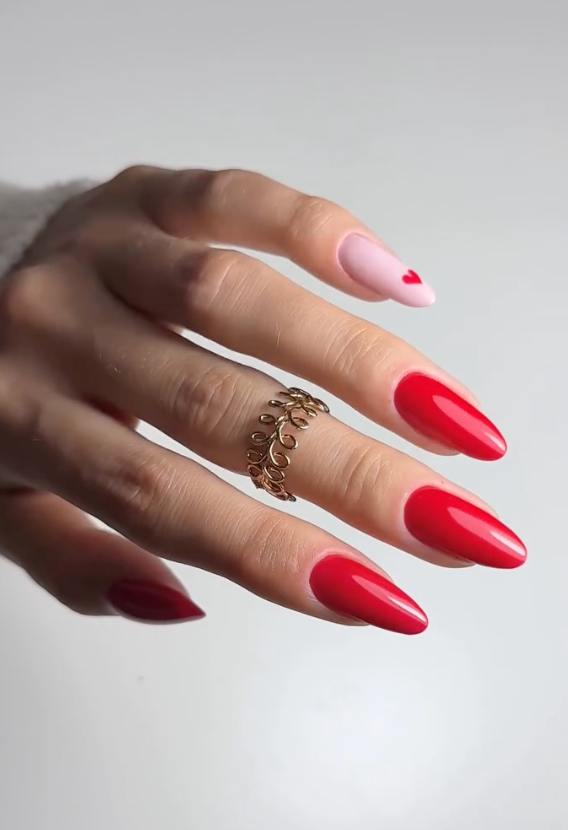 Грошовий манікюр на квітень. Ці трендові дизайни притягнуть багатство, ніби магніт (фото)