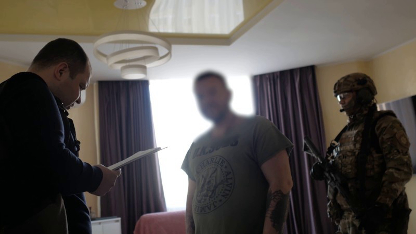 Полиция вручила подозрение в мошенничестве медийщику и адвокату Игорю Мизраху