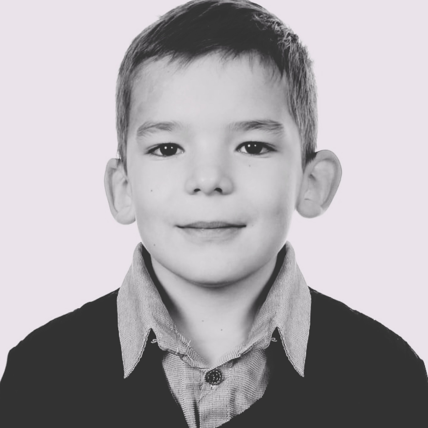 10-летний каратист Максим Симанюк с мамой и сестрой погиб в результате обстрела Киева