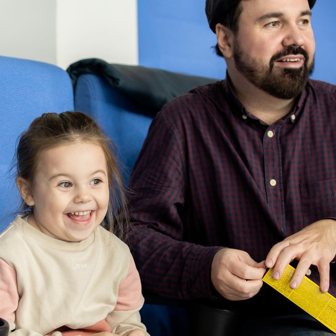 Виїхав з України та виступає з росіянами заради дітей. Де зараз зірка "Ліги сміху" Антон Лірник