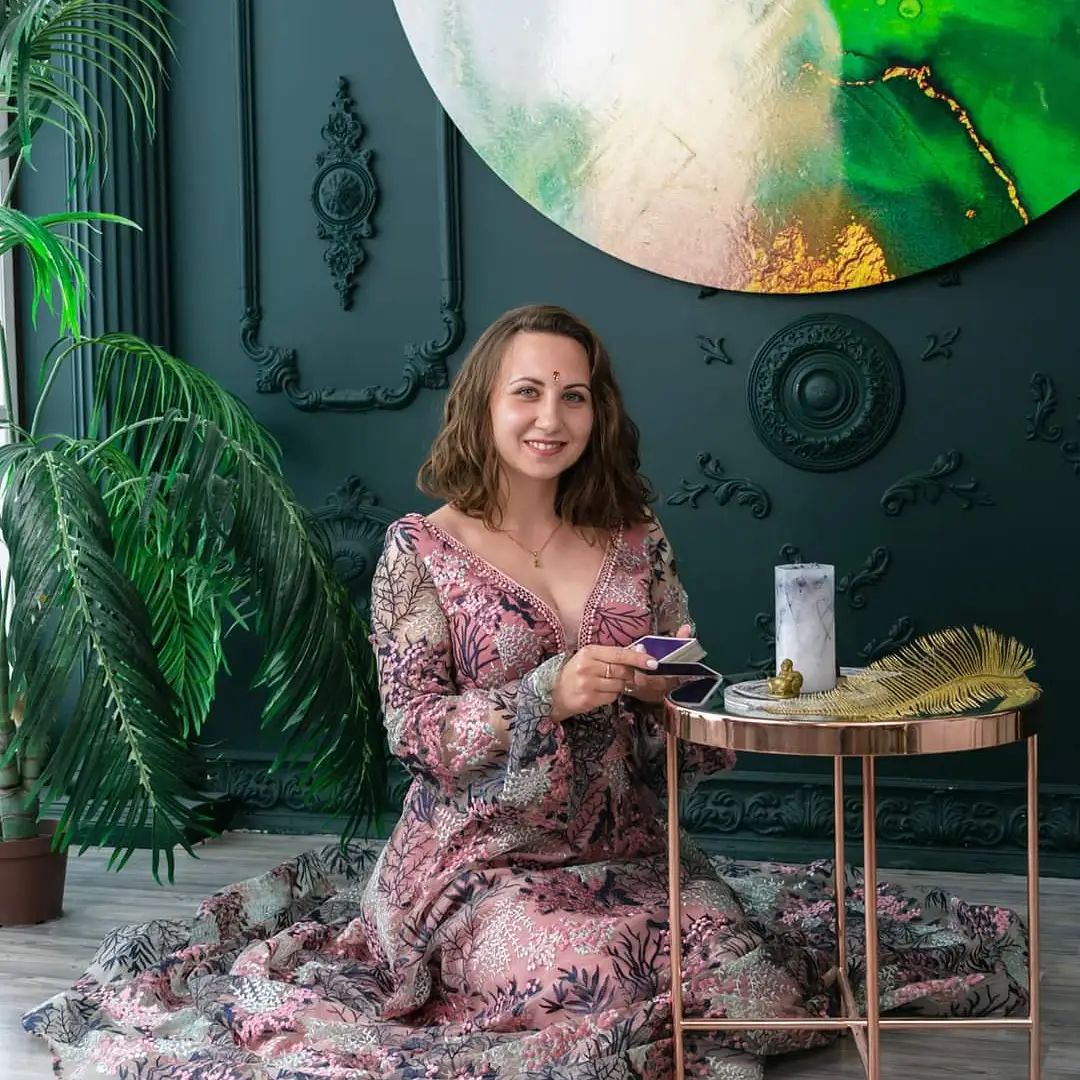 &quot;Випадає карта Сонця&quot;: таролог розповіла, що буде з Миколаєвом після війни