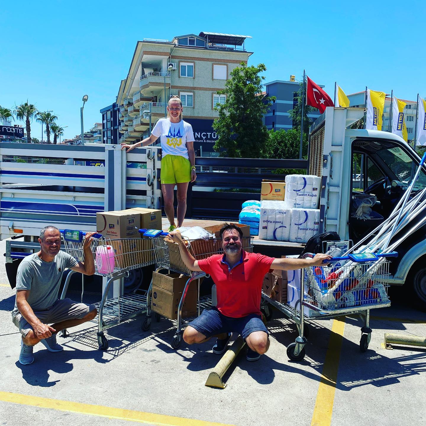 Виїхав з України та виступає з росіянами заради дітей. Де зараз зірка "Ліги сміху" Антон Лірник