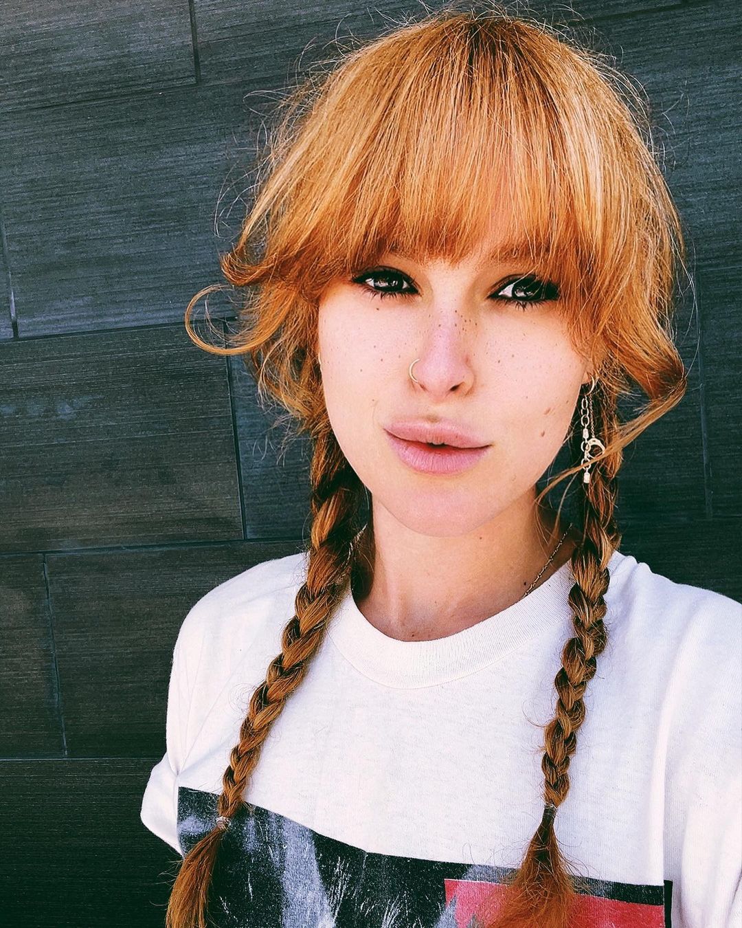 60-річна Демі Мур замилувала фанатів вагітними фото