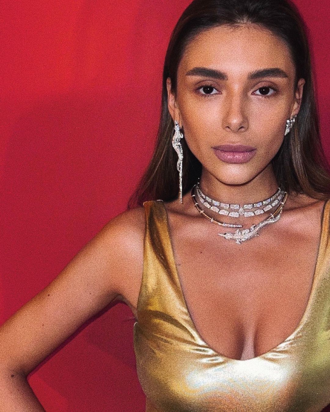 Пробегают мурашки по телу: Макс Барских представил новую песню о любви на расстоянии