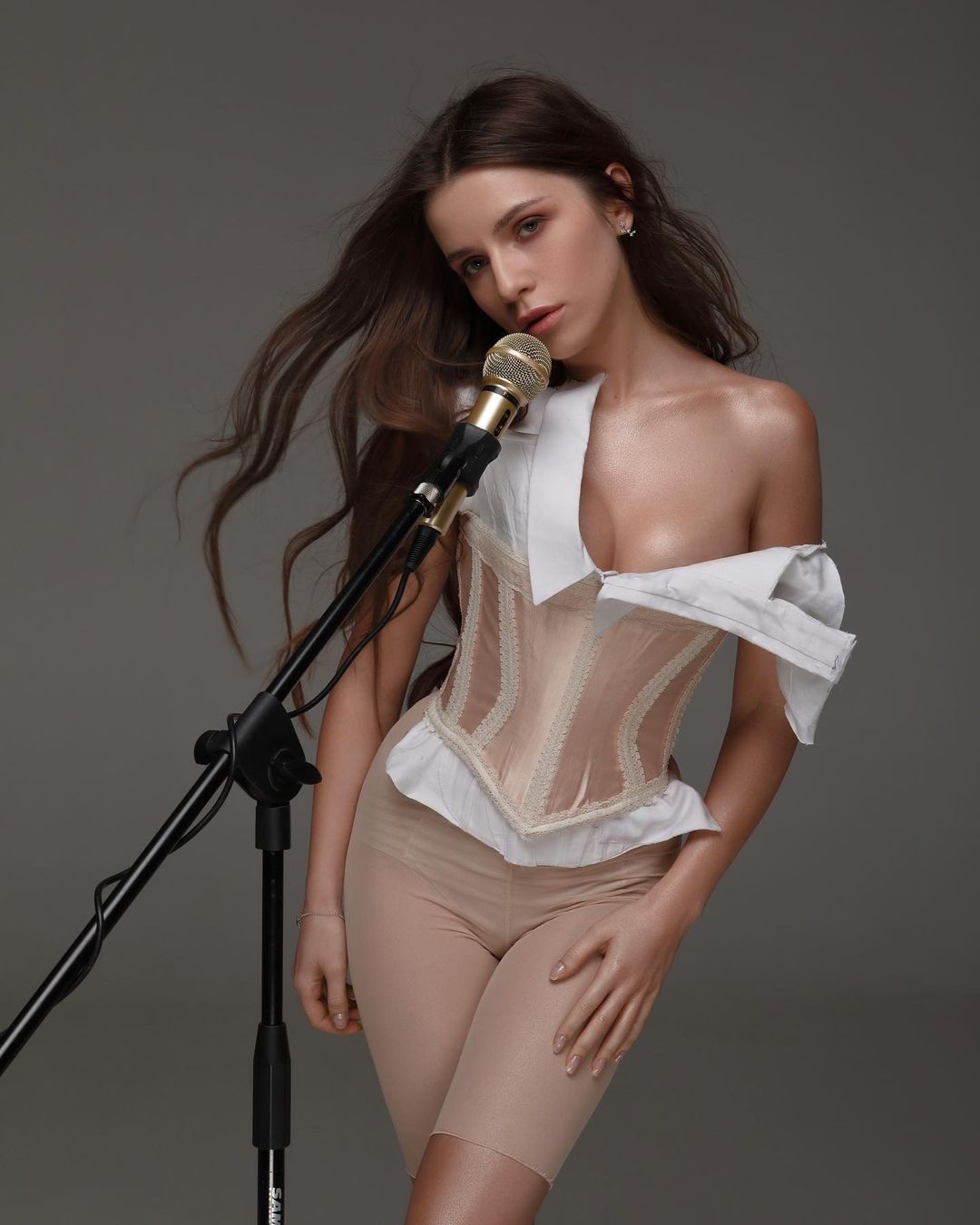 Христине Соловий - 30! Как сейчас выглядит одна из самых горячих певиц Украины (откровенные фото)