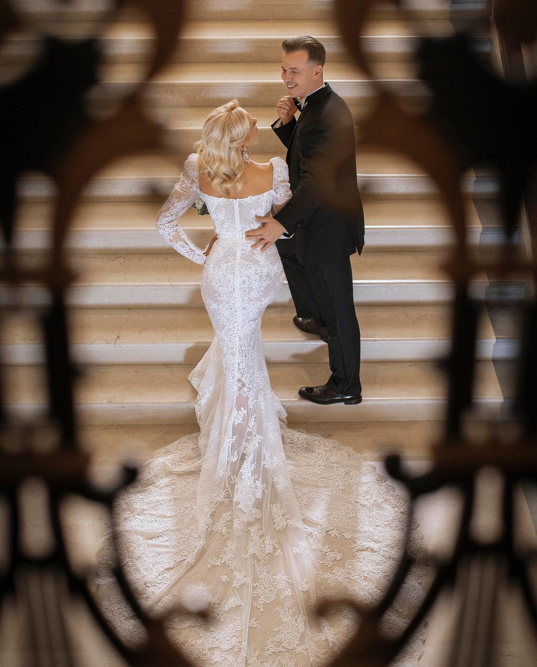 &quot;Мое величайшее счастье&quot;: Лилия Ребрик в свадебном платье очаровала красотой (фото)